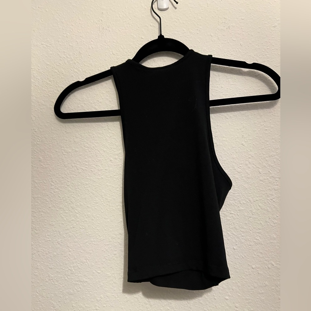 #845 ASOS Design cross over halterneck top in black size 6 - Picture 3 of 4